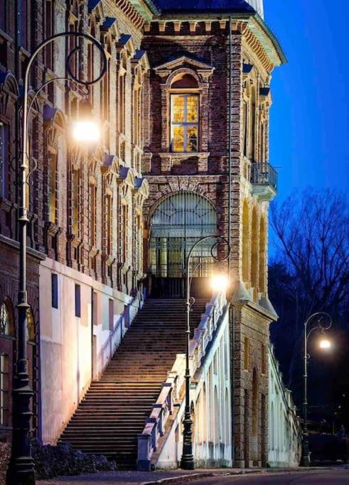 Ferienwohnung Casa Spezia - Metro Vicina, Wi-Fi Rapido & Netflix Turin Exterior foto
